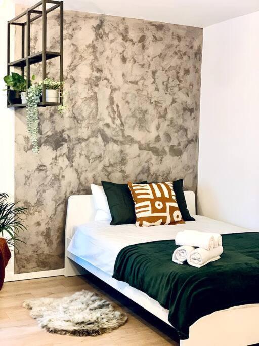 Heart Of The City - Modern Studio With Balcony Bucareste Exterior foto